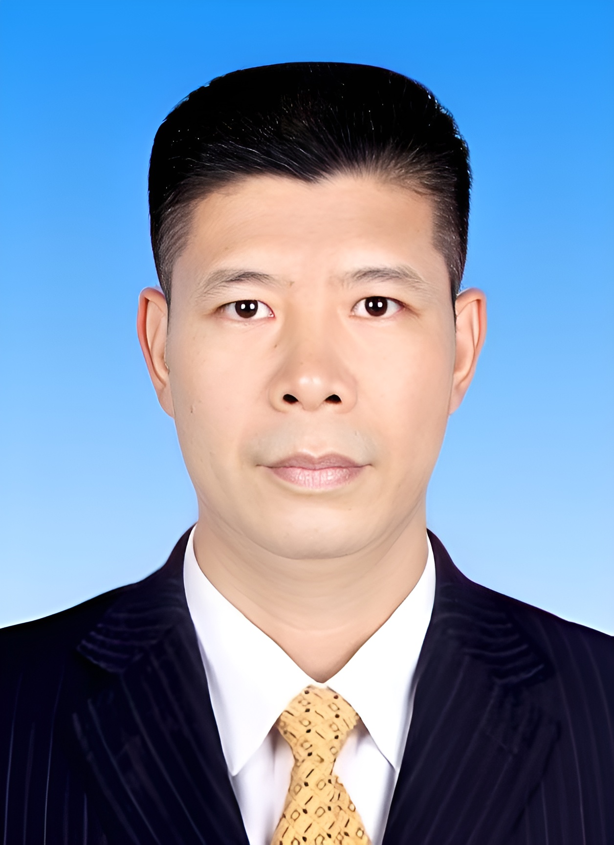 曾彦.jpeg